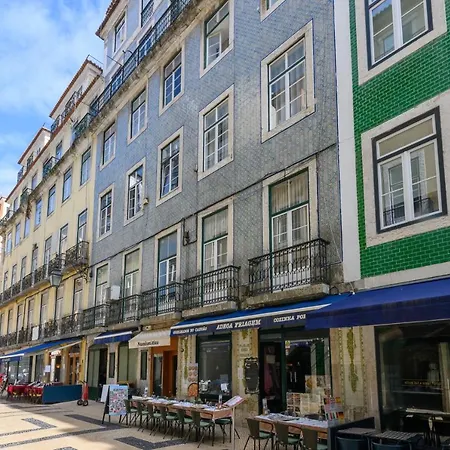 Downtown Correeiros Apartments-3